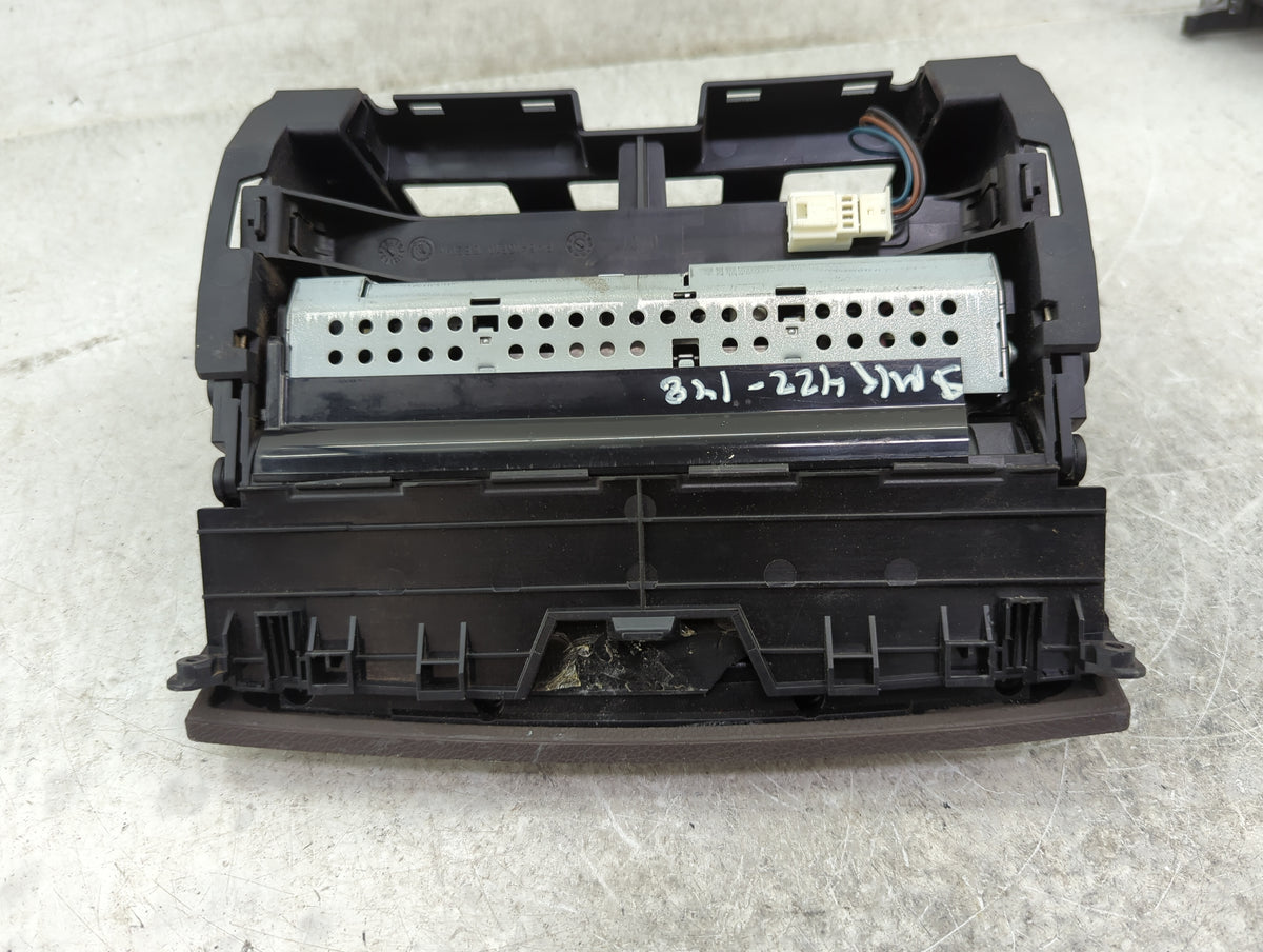 2008-2011 Mercedes-benz C300 Information Radio Display Screen Black - Oemusedautoparts1.com