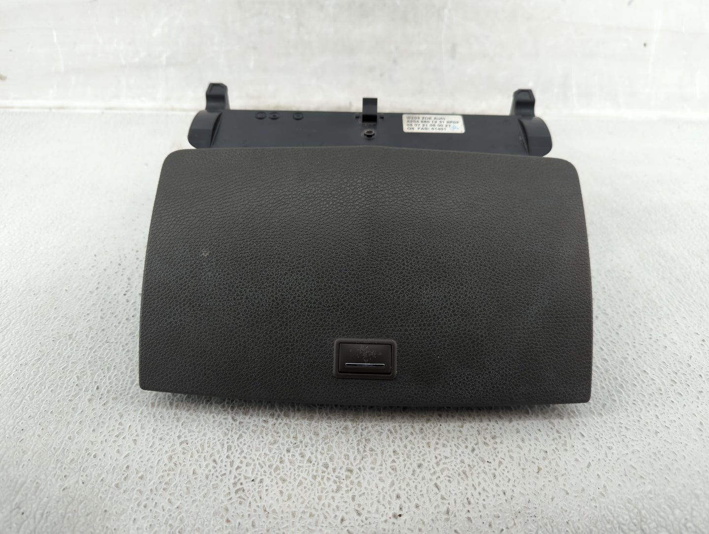 Mercedes-benz C300 Radio Control Panel - Oemusedautoparts1.com