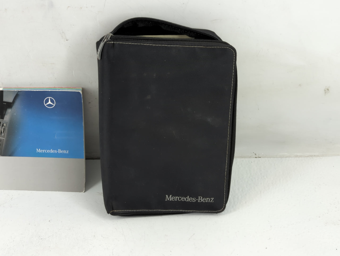 2009 Mercedes-Benz C300 Owners Manual Book Guide P/N:204 584 26 81 OEM Used Auto Parts - Oemusedautoparts1.com