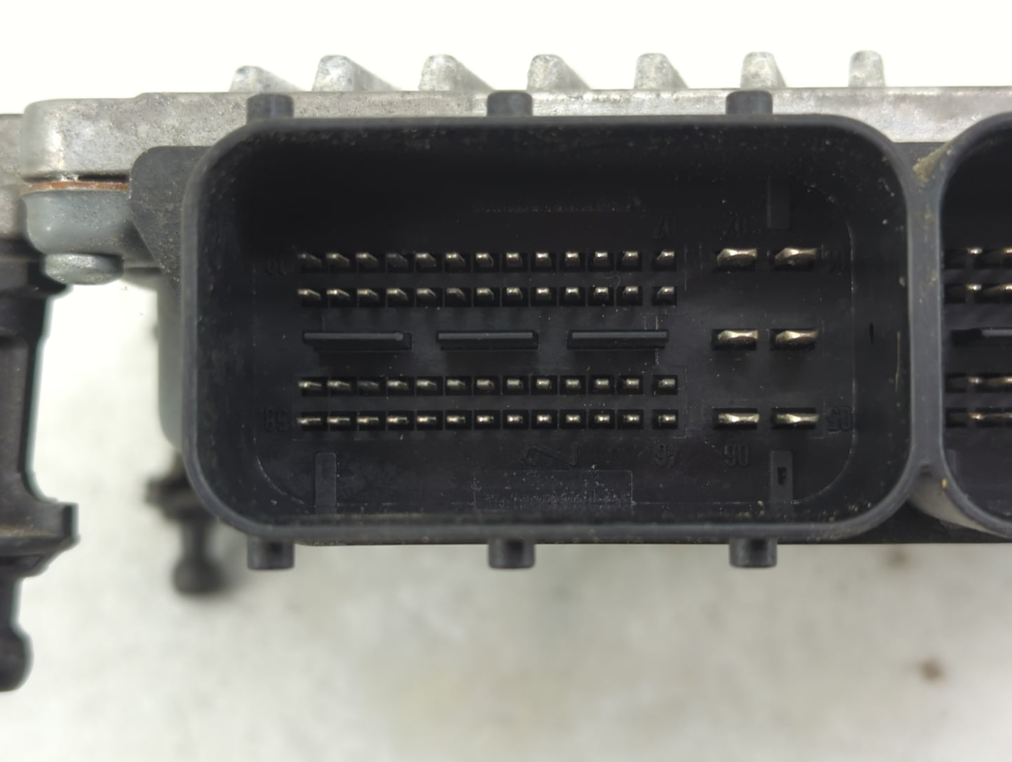 2009-2011 Mercedes-Benz C350 PCM Engine Control Computer ECU ECM PCU OEM P/N:A 272 153 05 92 0 261 209 402 Fits OEM Used Aut
