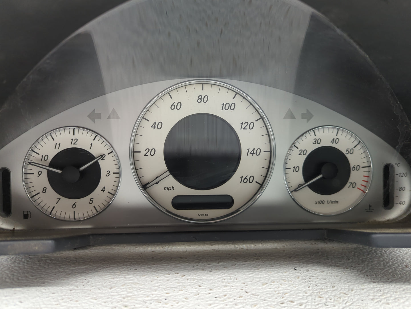 2009 Mercedes-Benz E-Class Instrument Cluster Speedometer Gauges P/N:A2114404011 110.080/382.046 Fits OEM Used Auto Parts - 