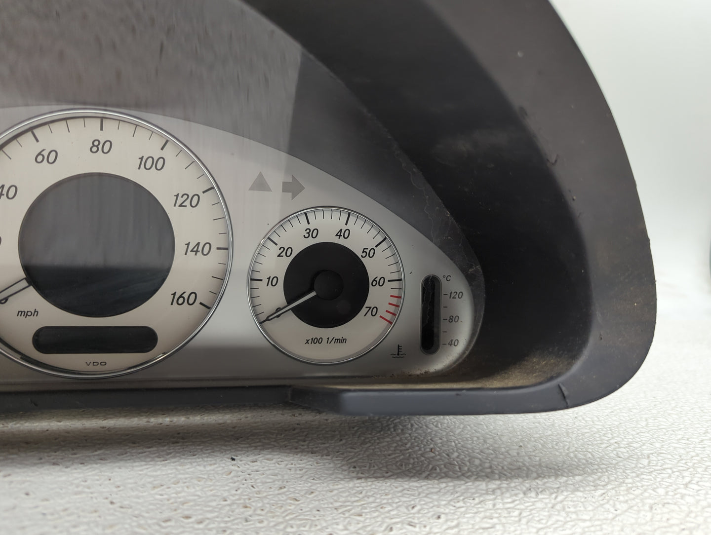 2009 Mercedes-Benz E-Class Instrument Cluster Speedometer Gauges P/N:A2114404011 110.080/382.046 Fits OEM Used Auto Parts - 
