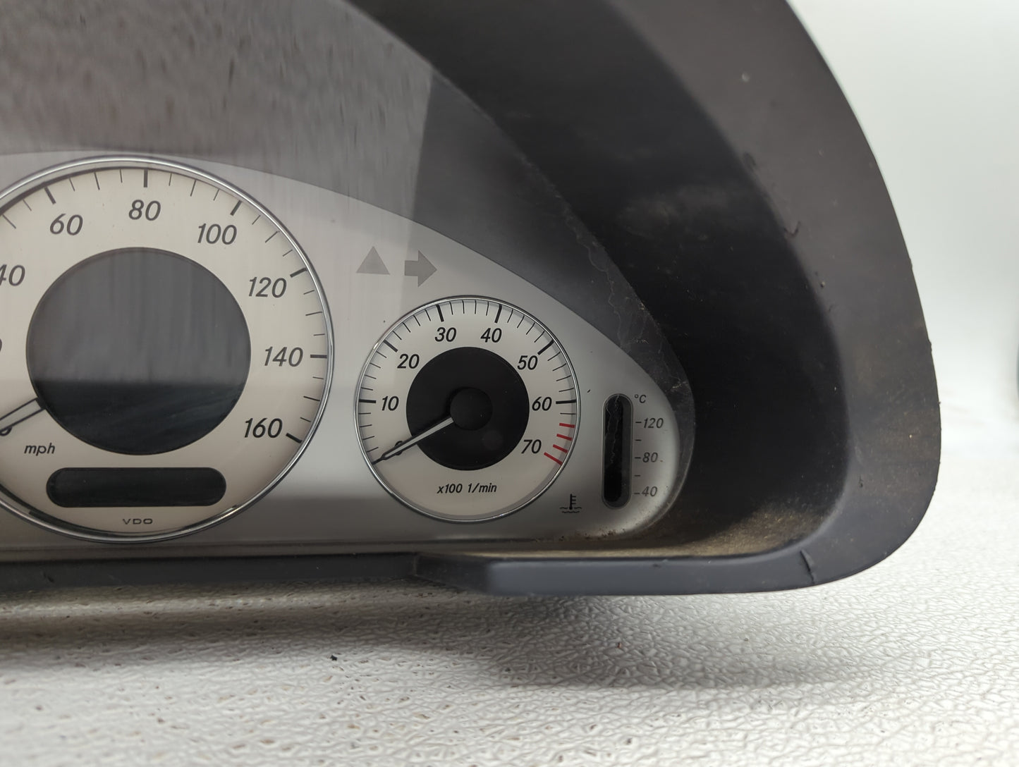 2009 Mercedes-Benz E-Class Instrument Cluster Speedometer Gauges P/N:A2114404011 110.080/382.046 Fits OEM Used Auto Parts - 