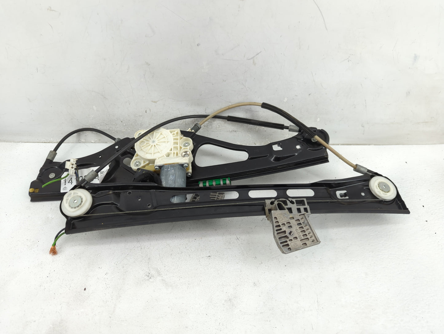 2006-2009 Mercedes-benz E350 Driver Left Front Window Regulator - Oemusedautoparts1.com