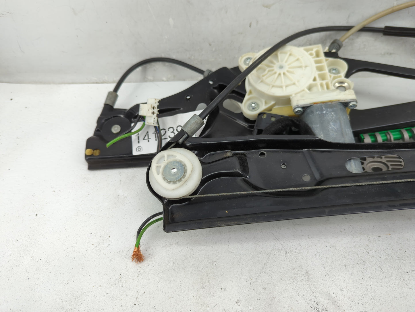 2006-2009 Mercedes-benz E350 Driver Left Front Window Regulator - Oemusedautoparts1.com