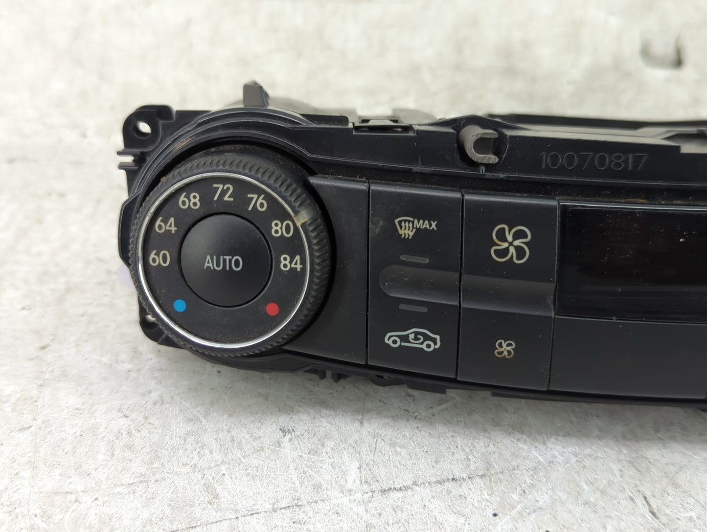 2009 Mercedes-Benz E350 Climate Control Module Temperature AC/Heater Replacement P/N:211 830 3290 Fits OEM Used Auto Parts -