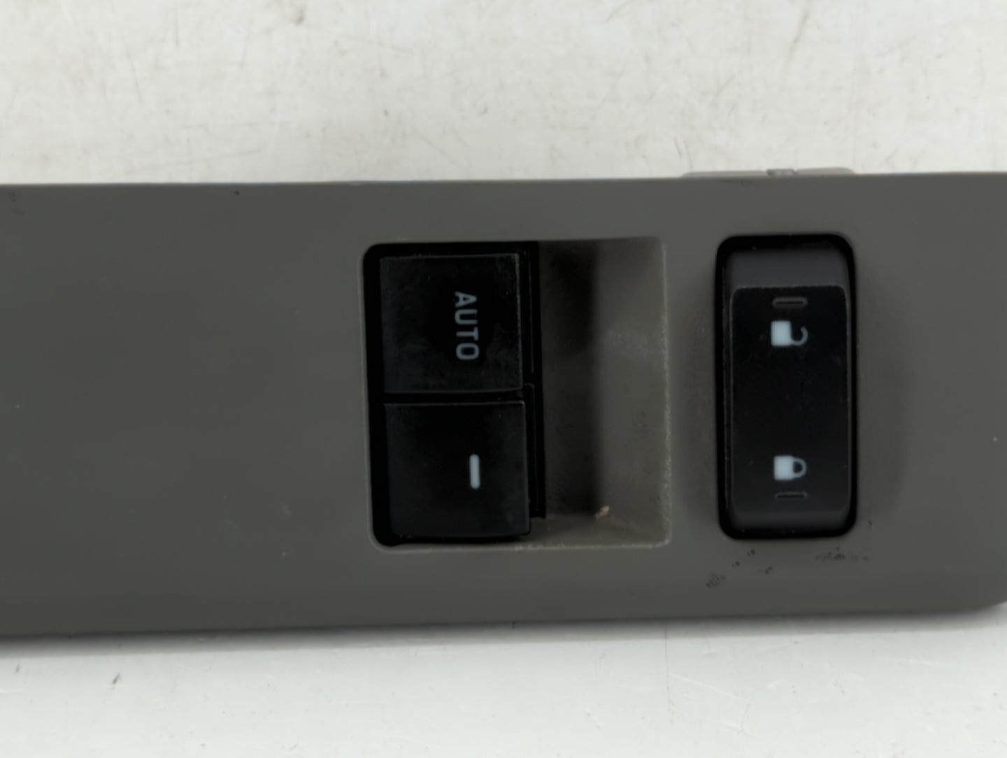 2009 Mercedes-Benz E350 Master Power Window Switch Replacement Driver Side Left P/N:8C3T-14540-ABW 8L54-14B133-ACW Fits OEM 