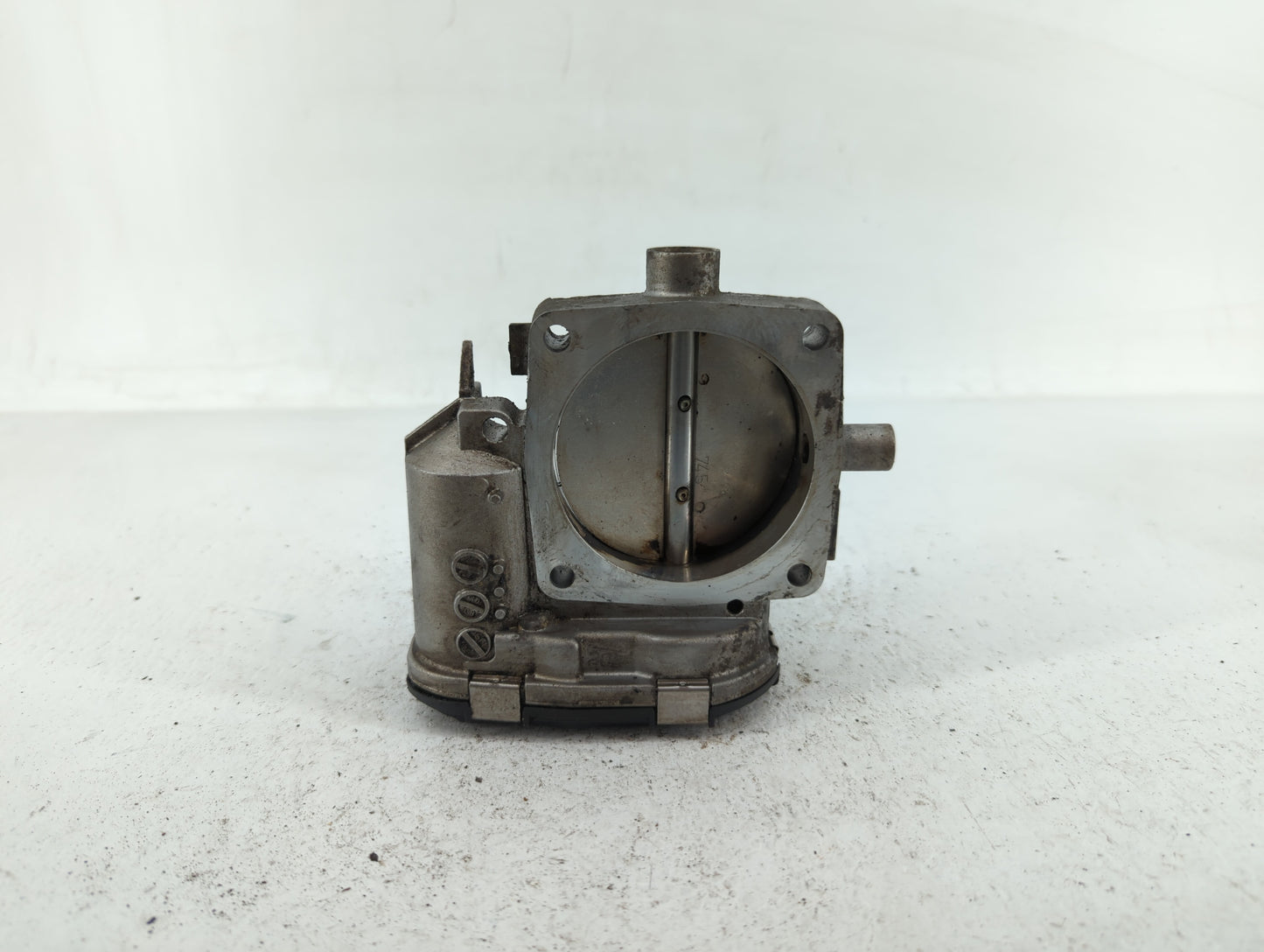 2006-2011 Mercedes-Benz Ml350 Throttle Body P/N:A 113 141 01 25 1131410125 Fits OEM Used Auto Parts - Oemusedautoparts1.com