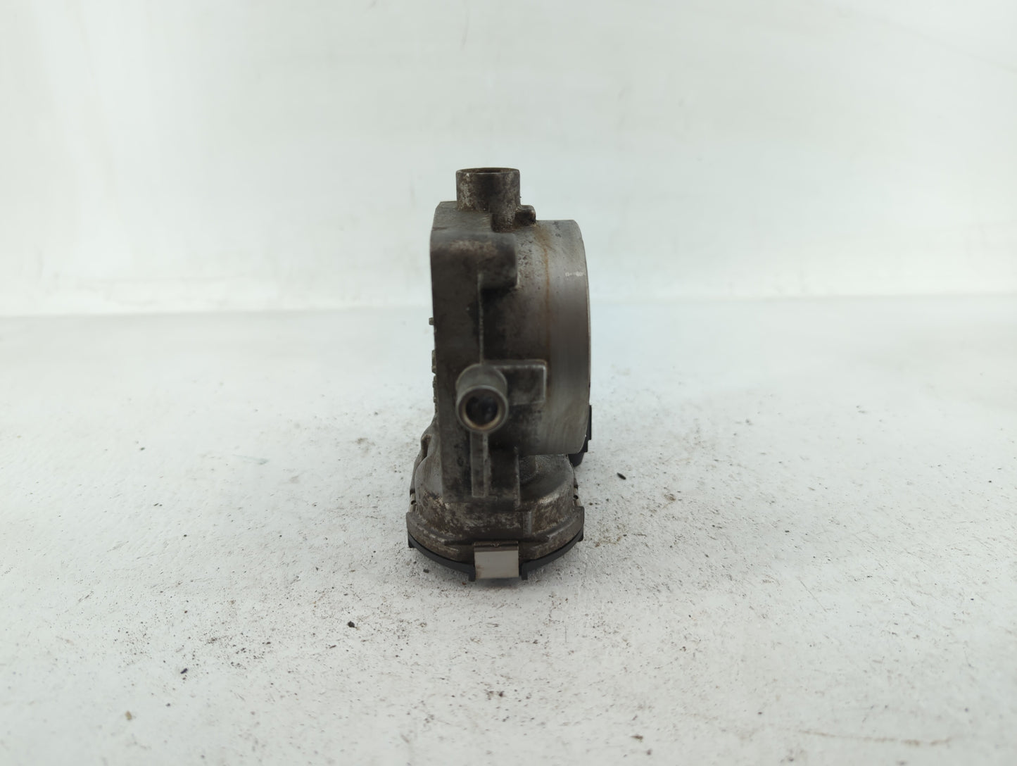 2006-2011 Mercedes-Benz Ml350 Throttle Body P/N:A 113 141 01 25 1131410125 Fits OEM Used Auto Parts - Oemusedautoparts1.com