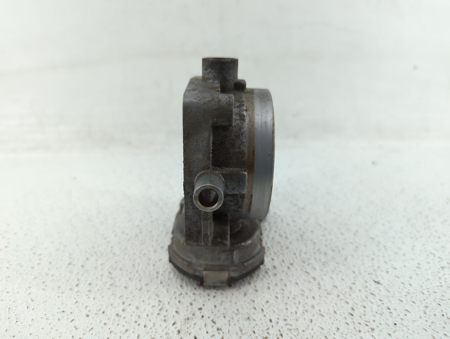 2006-2011 Mercedes-Benz Ml350 Throttle Body P/N:A 113 141 01 25 1131410125 Fits OEM Used Auto Parts - Oemusedautoparts1.com