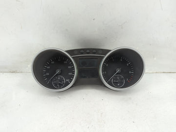 2009 Mercedes-Benz Ml550 Instrument Cluster Speedometer Gauges P/N:A2C53337586 A1645407048 Fits Fits 2010 OEM Used Auto Part