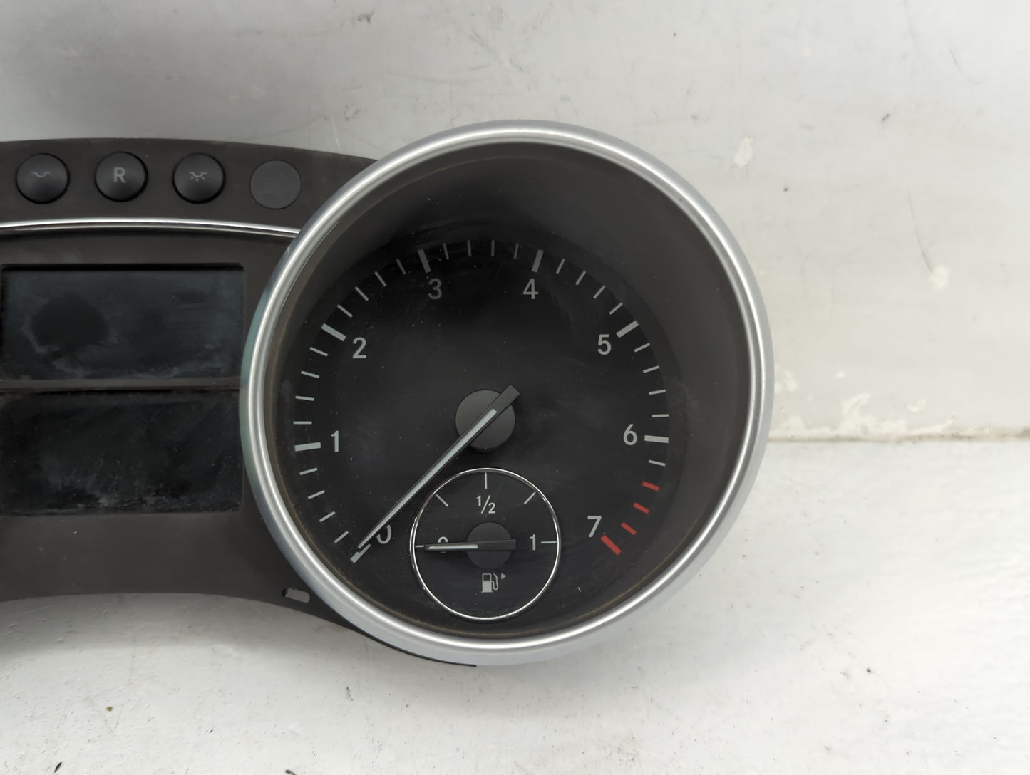 2009 Mercedes-Benz Ml550 Instrument Cluster Speedometer Gauges P/N:A2C53337586 A1645407048 Fits Fits 2010 OEM Used Auto Part