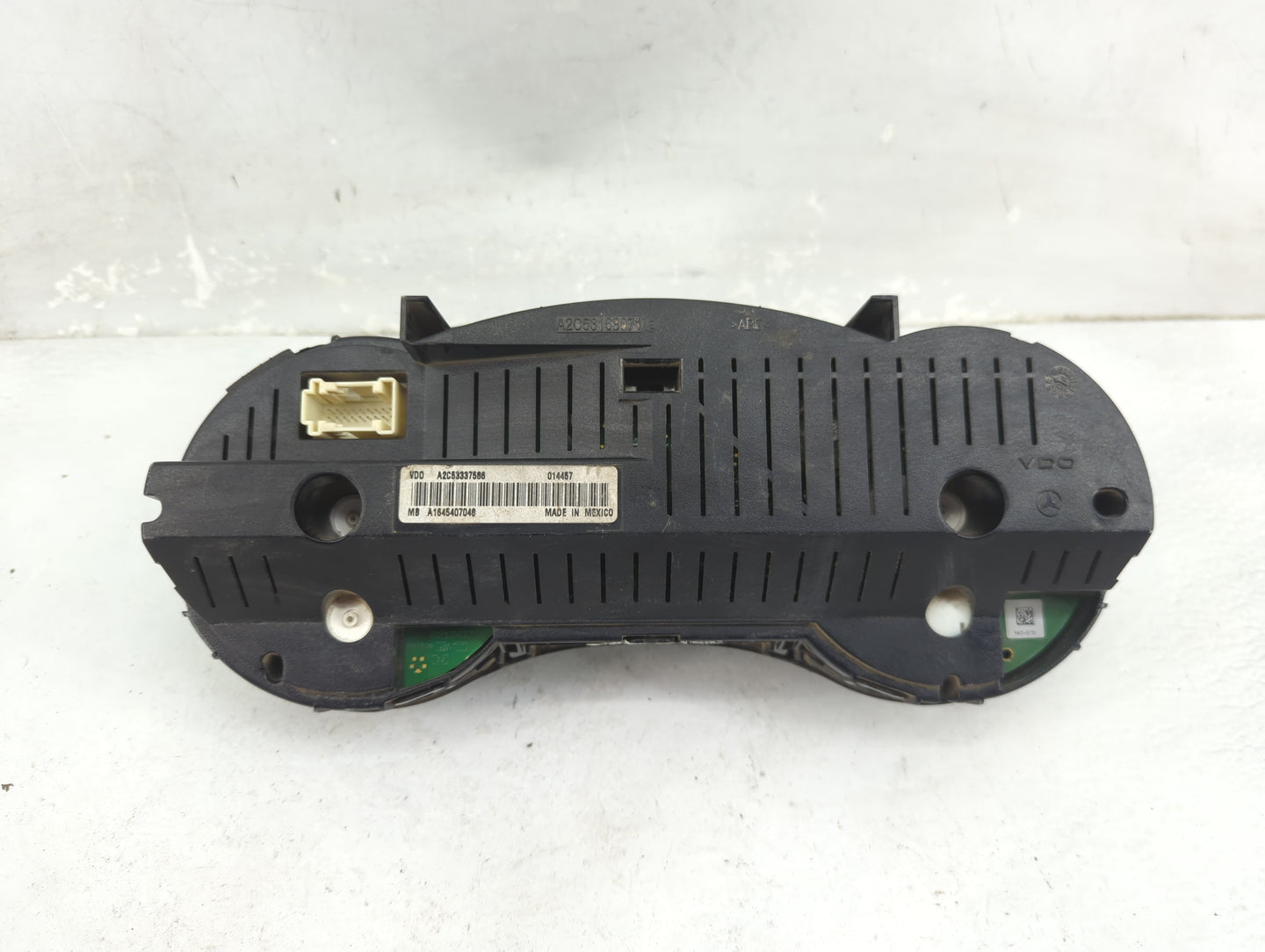 2009 Mercedes-Benz Ml550 Instrument Cluster Speedometer Gauges P/N:A2C53337586 A1645407048 Fits Fits 2010 OEM Used Auto Part