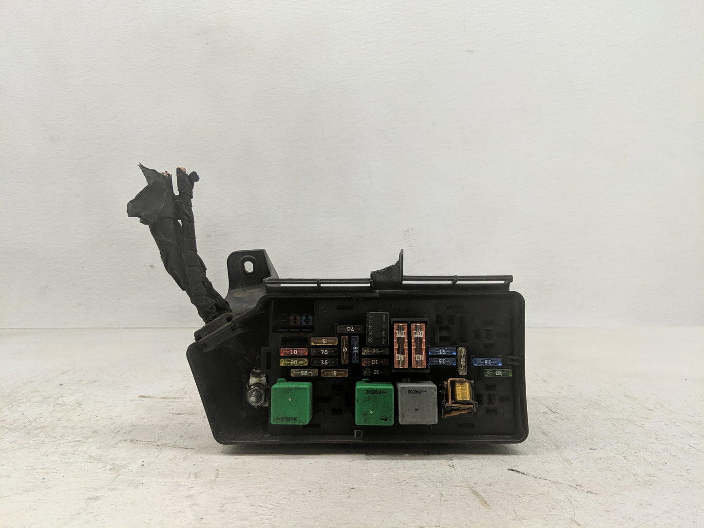 2007 Mercedes-Benz R500 Fusebox Fuse Box Panel Relay Module P/N:002 542 11 19 Fits Fits 2006 2008 2009 OEM Used Auto Parts -