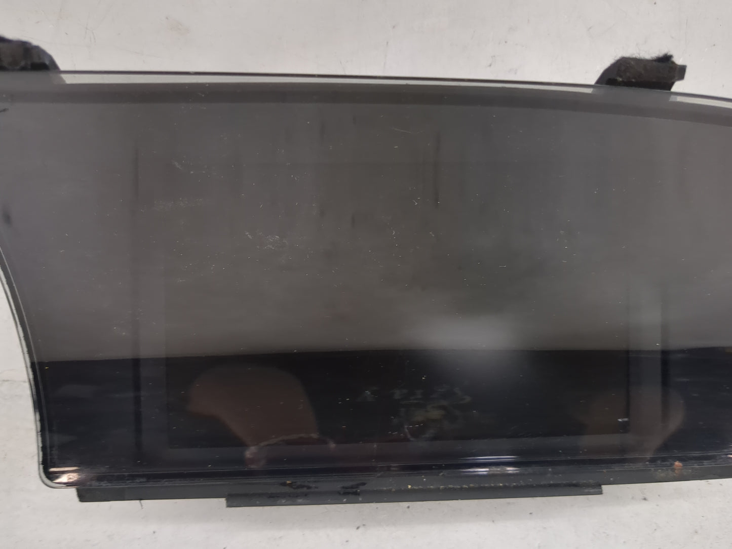 Mercedes-benz S-class Information Display Screen 1483717 - Oemusedautoparts1.com