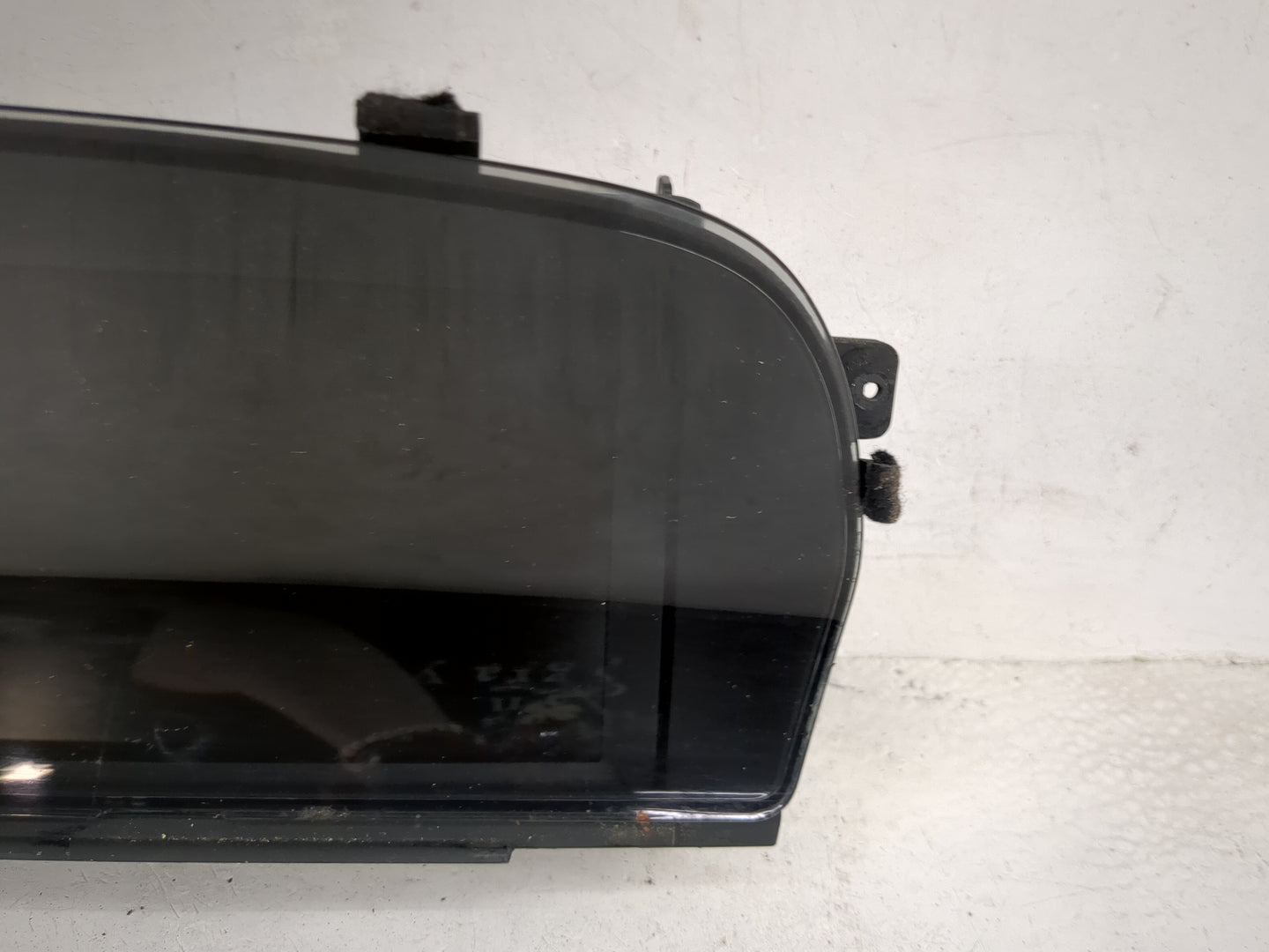 Mercedes-benz S-class Information Display Screen 1483717 - Oemusedautoparts1.com
