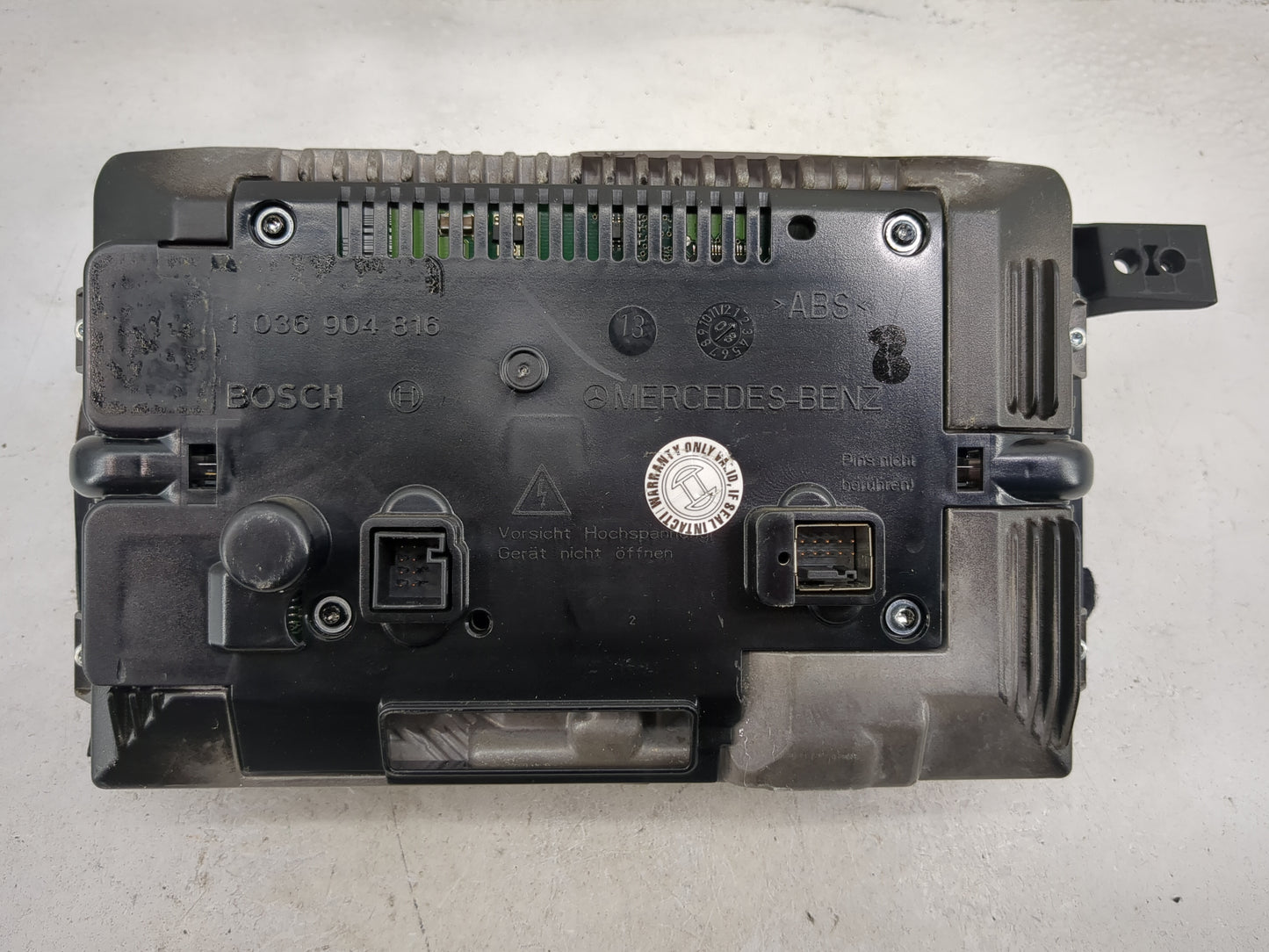 Mercedes-benz S-class Information Display Screen 1483717 - Oemusedautoparts1.com