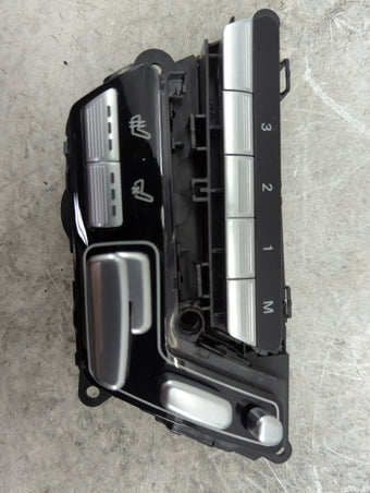 compare product 2009 Mercedes-Benz S550 Climate Control Module Temperature AC/Heater Replacement P/N:A2218709358 3359.240300, STV83717 Fits OEM Used Auto Parts