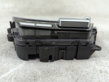2009 Mercedes-Benz S550 Climate Control Module Temperature AC/Heater Replacement P/N:A2218709358 3359.240300, STV83717 Fits OEM Used Auto Parts