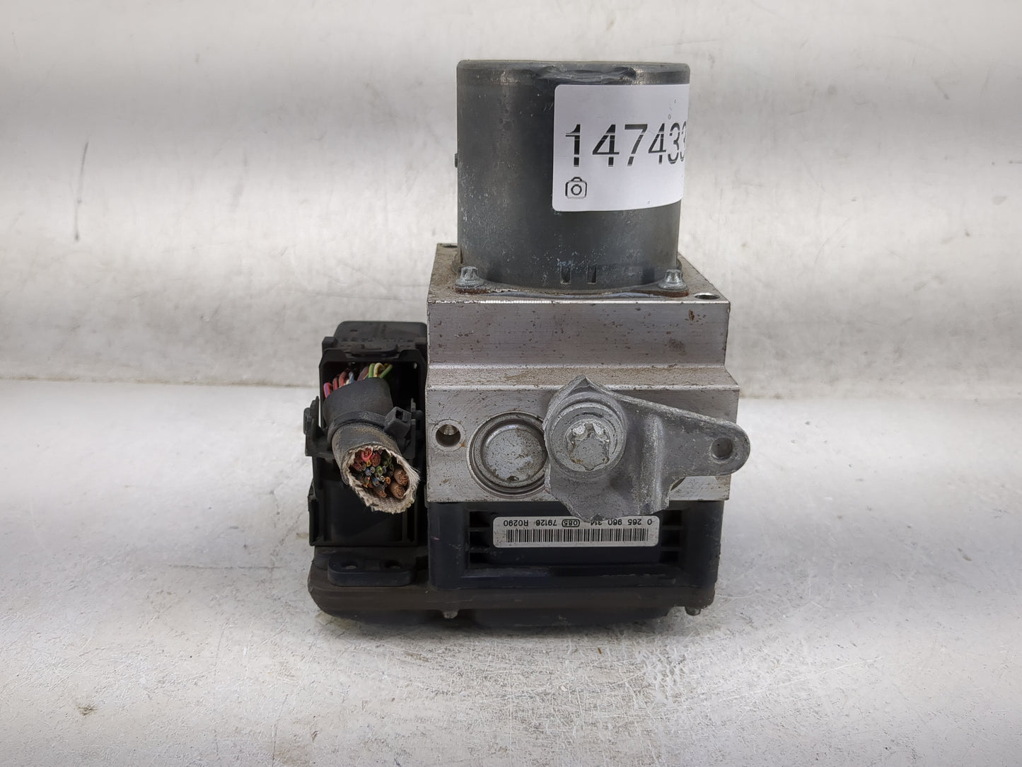 2009 Mercedes E-Class ABS Pump Control Module Replacement P/N:A2114311912 0265960314, 0265231316 Fits Fits 2008 OEM Used Aut