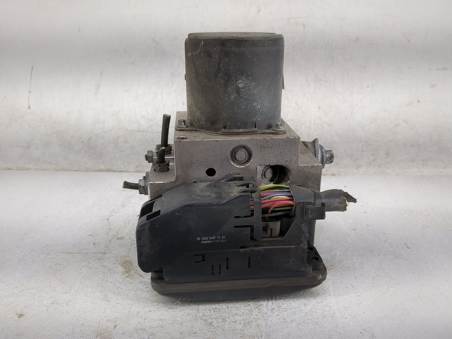2009 Mercedes E-Class ABS Pump Control Module Replacement P/N:A2114311912 0265960314, 0265231316 Fits Fits 2008 OEM Used Aut