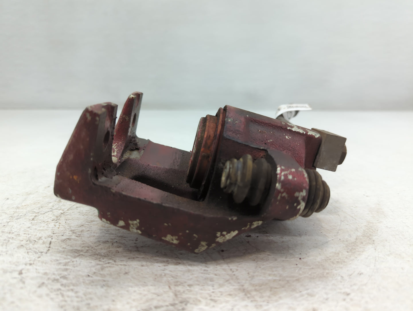 2006-2011 Mercury Grand Marquis Front Driver Left Brake Caliper - Oemusedautoparts1.com