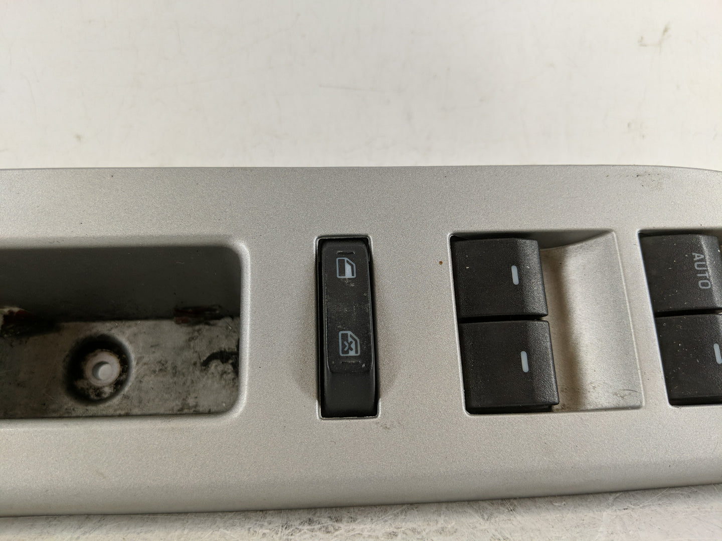 2008-2011 Mercury Mariner Master Power Window Switch Replacement Driver Side Left P/N:8L8T-14540-ACW Fits OEM Used Auto Part