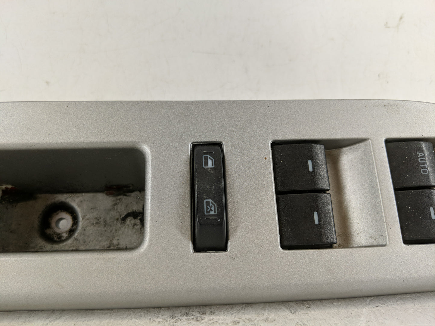 2008-2011 Mercury Mariner Master Power Window Switch Replacement Driver Side Left P/N:8L8T-14540-ACW Fits OEM Used Auto Part