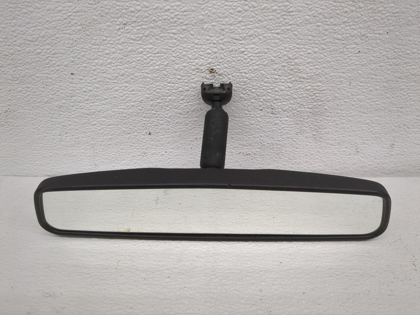 2009 Mercury Milan Interior Rear View Mirror Replacement OEM P/N:E8011083 Fits OEM Used Auto Parts - Oemusedautoparts1.com