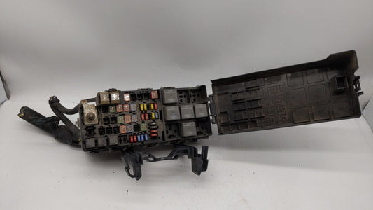 2008-2009 Mercury Sable Fusebox Fuse Box Panel Relay Module P/N:54-8799-30 8G1T-14A003-AC Fits Fits 2008 2009 OEM Used Auto Parts