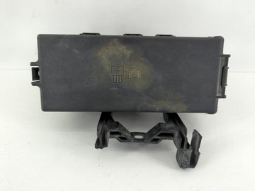 2008-2009 Mercury Sable Fusebox Fuse Box Panel Relay Module P/N:6E5T-14A003-AB Fits Fits 2008 2009 OEM Used Auto Parts - Oem