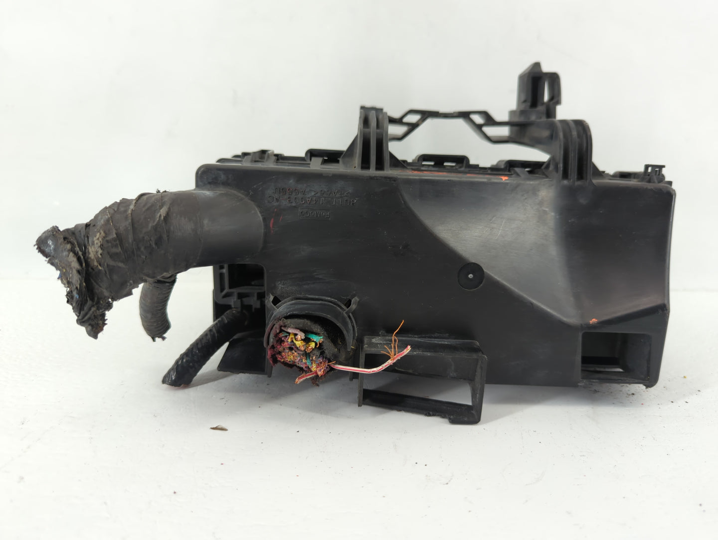 2008-2009 Mercury Sable Fusebox Fuse Box Panel Relay Module P/N:6E5T-14A003-AB Fits Fits 2008 2009 OEM Used Auto Parts - Oem