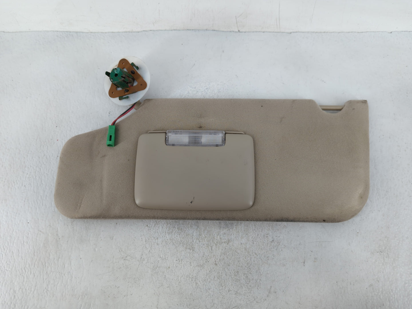 2008-2009 Mercury Sable Sun Visor Shade Replacement Driver Left Mirror Fits Fits 2008 2009 OEM Used Auto Parts - Oemusedauto