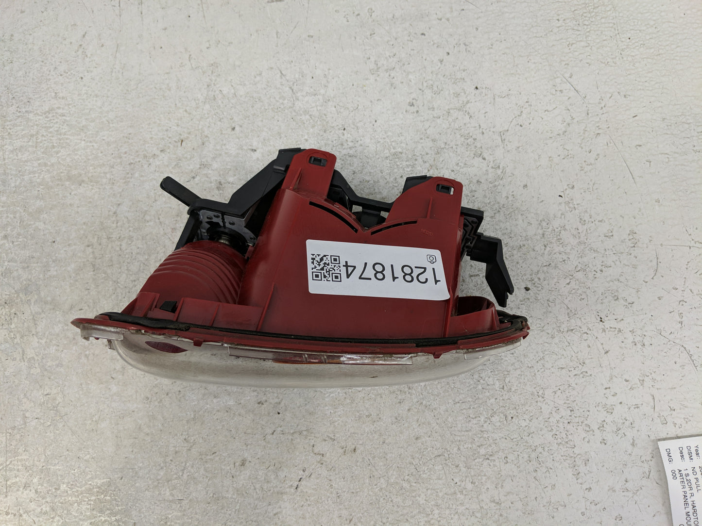 2009 Mini Cooper Tail Light Assembly Passenger Right OEM P/N:2757012 2757010 Fits OEM Used Auto Parts - Oemusedautoparts1.co
