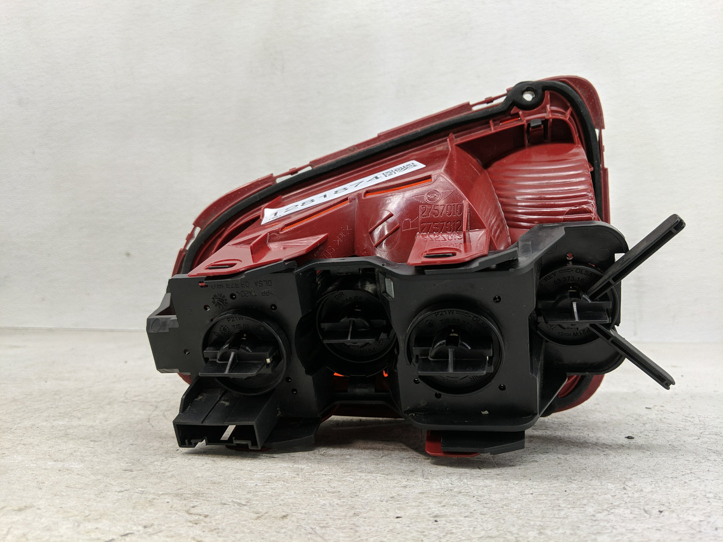 2009 Mini Cooper Tail Light Assembly Passenger Right OEM P/N:2757012 2757010 Fits OEM Used Auto Parts - Oemusedautoparts1.co