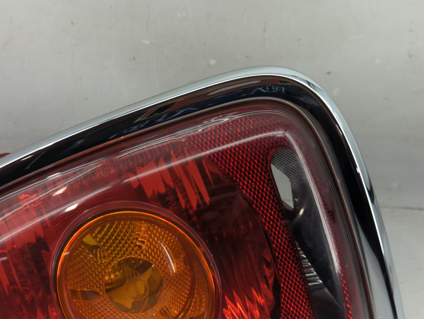 2009 Mini Cooper Tail Light Assembly Passenger Right OEM P/N:2753626 2751308, 2757012, 2757010 Fits OEM Used Auto Parts - Oe