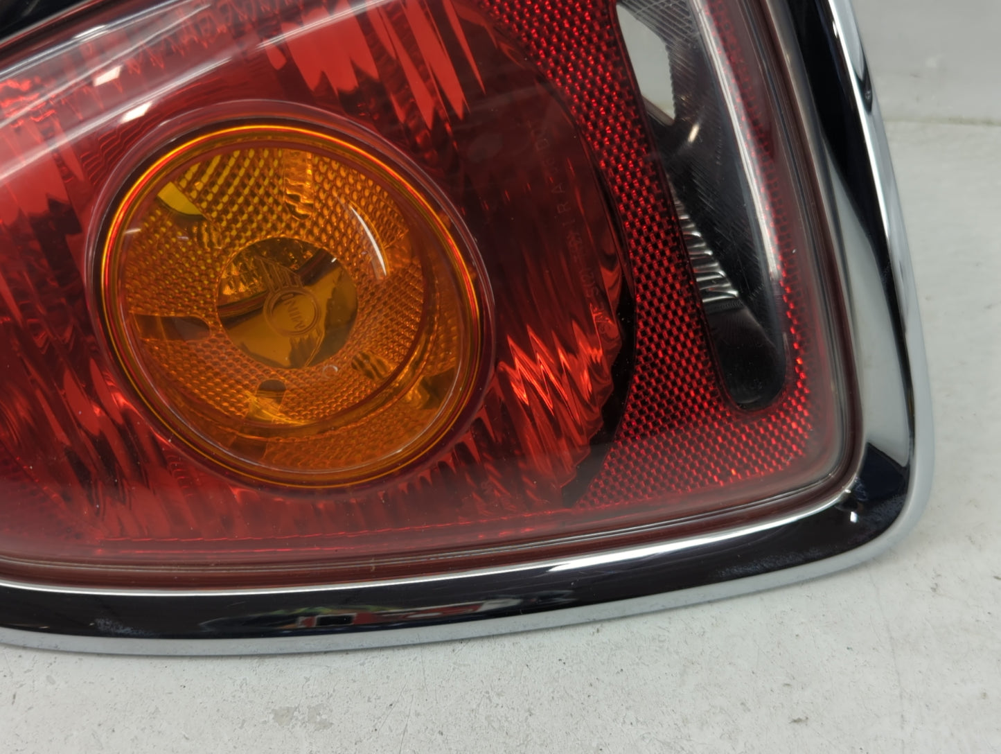 2009 Mini Cooper Tail Light Assembly Passenger Right OEM P/N:2753626 2751308, 2757012, 2757010 Fits OEM Used Auto Parts - Oe