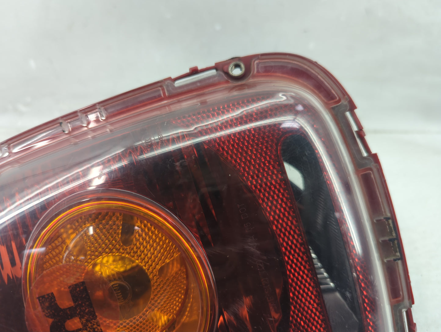 2009 Mini Cooper Tail Light Assembly Passenger Right OEM P/N:2753626 2751308, 2757012, 2757010 Fits OEM Used Auto Parts - Oe