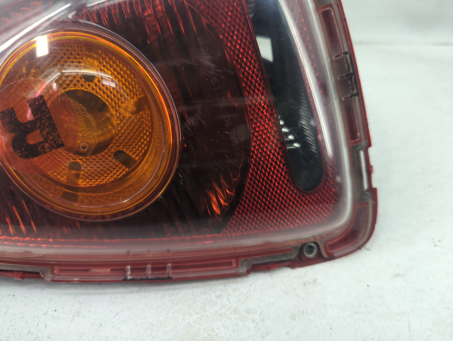 2009 Mini Cooper Tail Light Assembly Passenger Right OEM P/N:2753626 2751308, 2757012, 2757010 Fits OEM Used Auto Parts - Oe