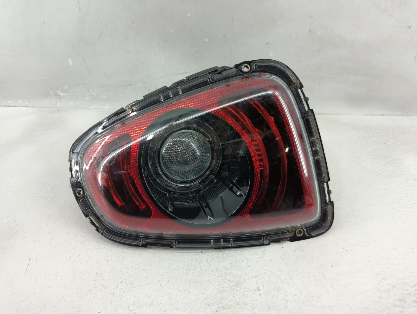 2009 Mini Cooper Tail Light Assembly Passenger Right OEM P/N:2753626 2751308, 2757012, 2757010 Fits OEM Used Auto Parts - Oe