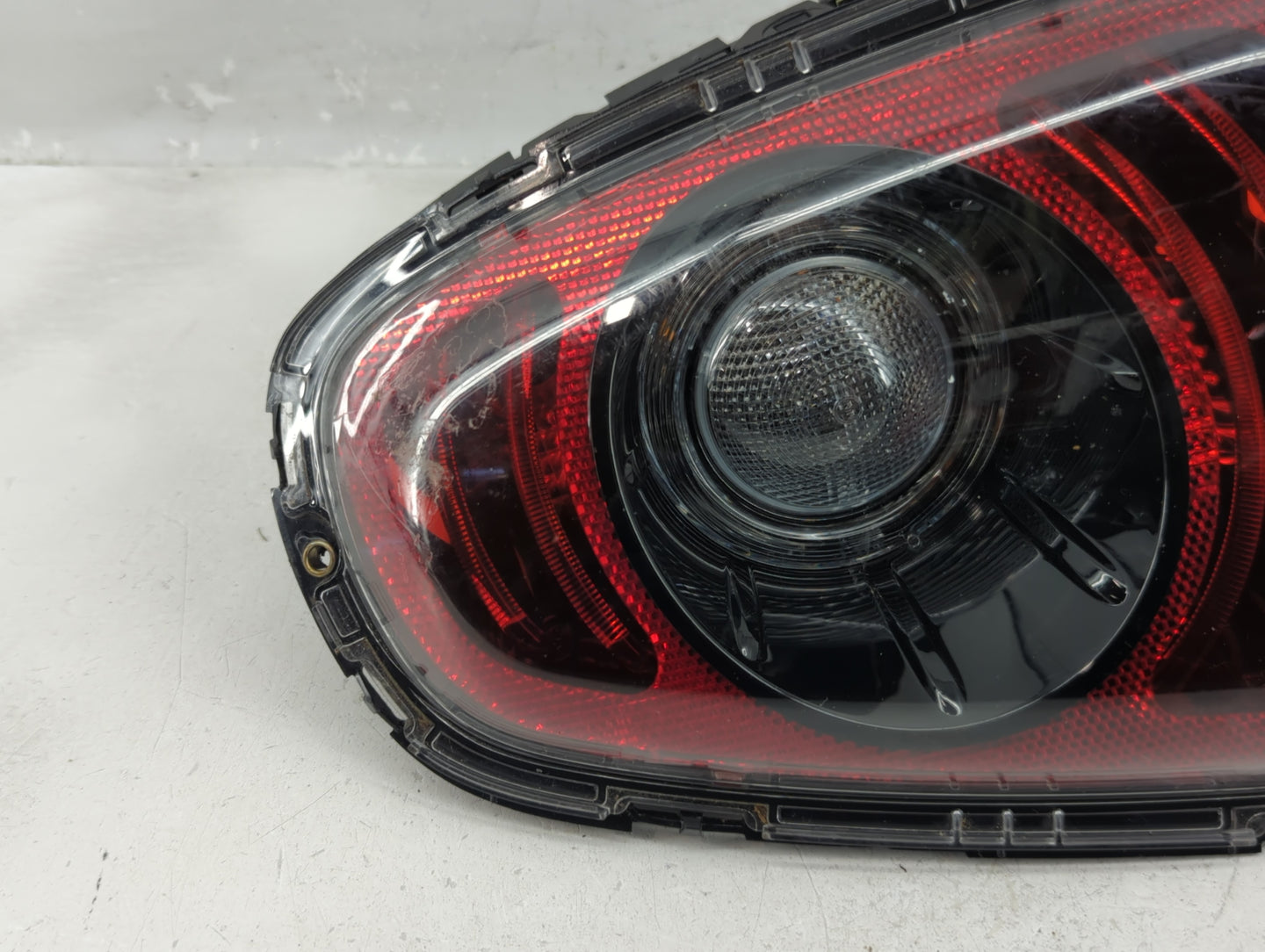 2009 Mini Cooper Tail Light Assembly Passenger Right OEM P/N:2753626 2751308, 2757012, 2757010 Fits OEM Used Auto Parts - Oe