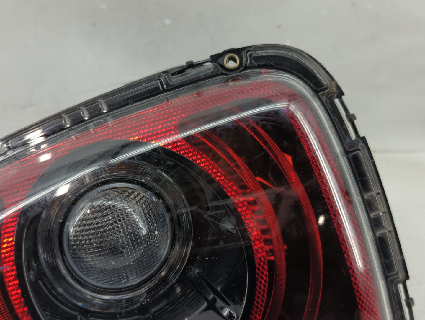 2009 Mini Cooper Tail Light Assembly Passenger Right OEM P/N:2753626 2751308, 2757012, 2757010 Fits OEM Used Auto Parts - Oe