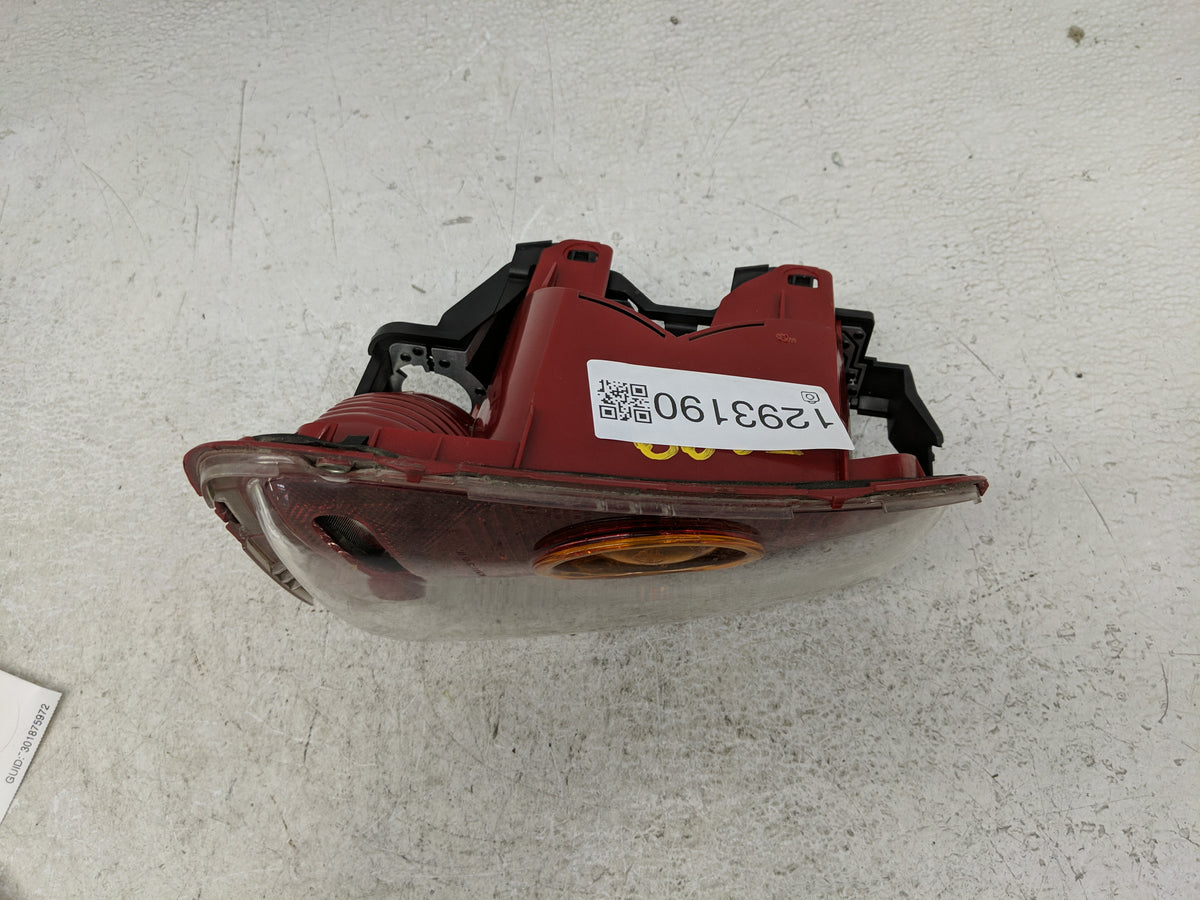 2007-2010 Mini Cooper Tail Light Assembly Passenger Right OEM P/N:2753626 2751308, 2757012, 2757010 Fits Fits 2007 2008 2009
