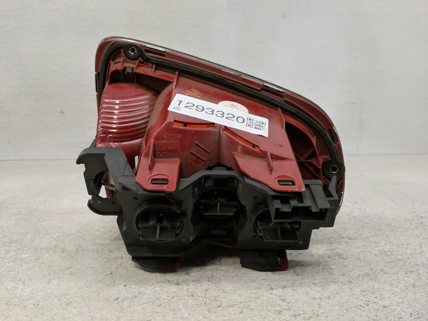 2009 Mini Cooper Tail Light Assembly Driver Left OEM P/N:2757009 Fits OEM Used Auto Parts - Oemusedautoparts1.com