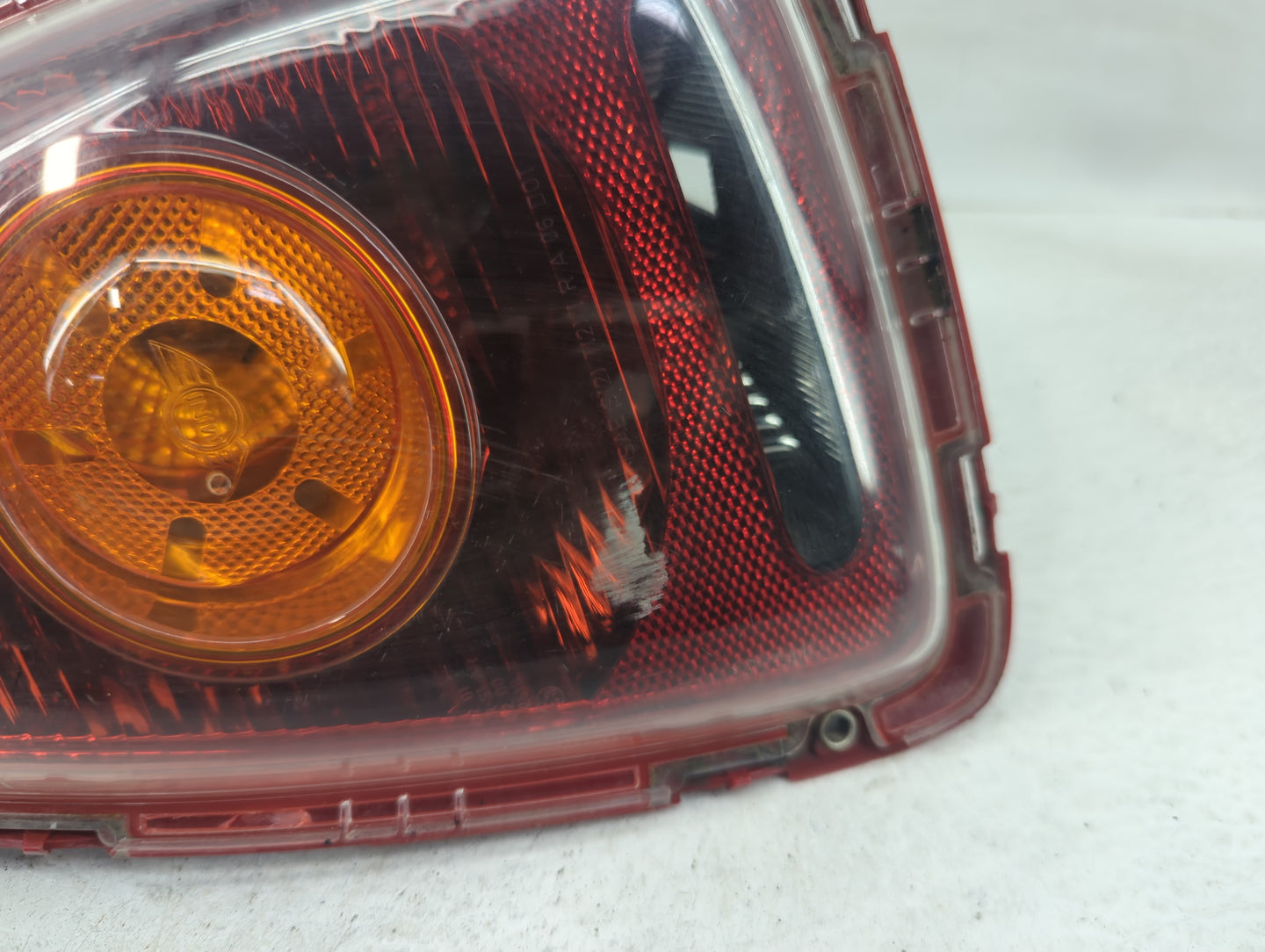 2009 Mini Cooper Tail Light Assembly Passenger Right OEM P/N:2753626 2751308, 2757012, 2757010 Fits OEM Used Auto Parts - Oe
