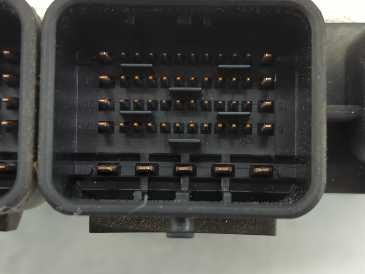 2009 Mini Cooper PCM Engine Control Computer ECU ECM PCU OEM P/N:DME 7 590 859-01 030217943 Fits OEM Used Auto Parts - Oemus