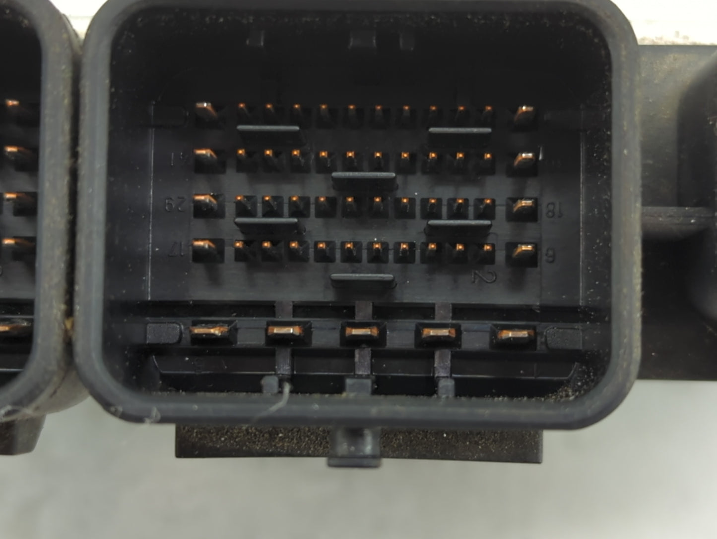 2009 Mini Cooper PCM Engine Control Computer ECU ECM PCU OEM P/N:DME 7 590 859-01 030217943 Fits OEM Used Auto Parts - Oemus