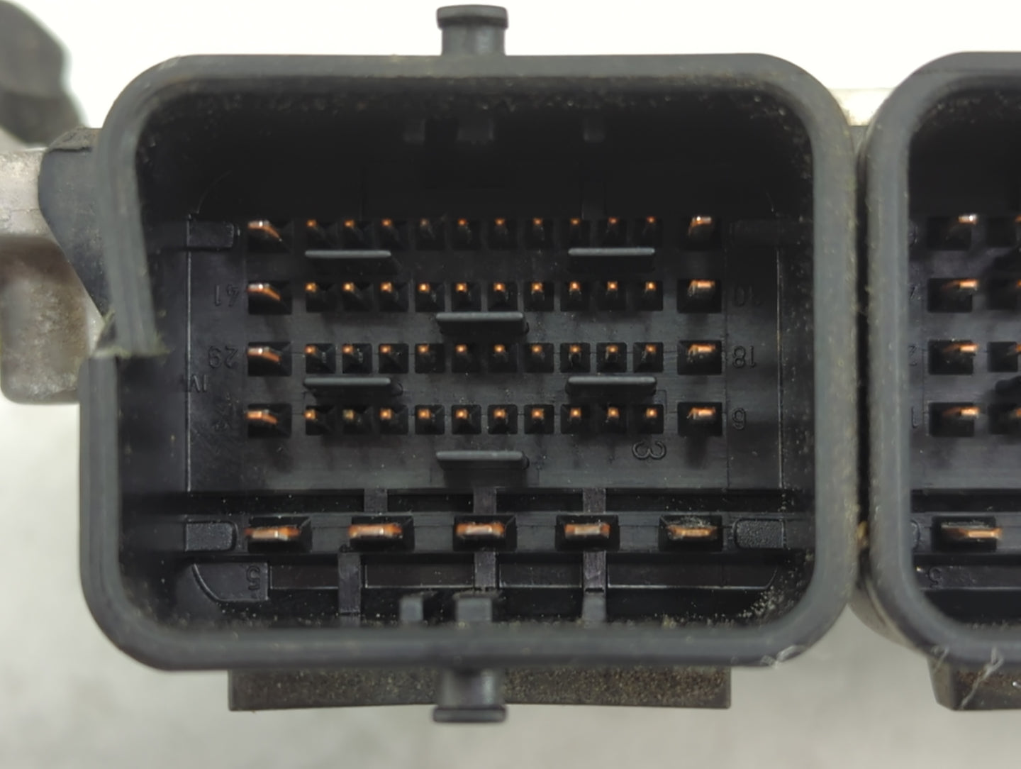 2009 Mini Cooper PCM Engine Control Computer ECU ECM PCU OEM P/N:DME 7 590 859-01 030217943 Fits OEM Used Auto Parts - Oemus