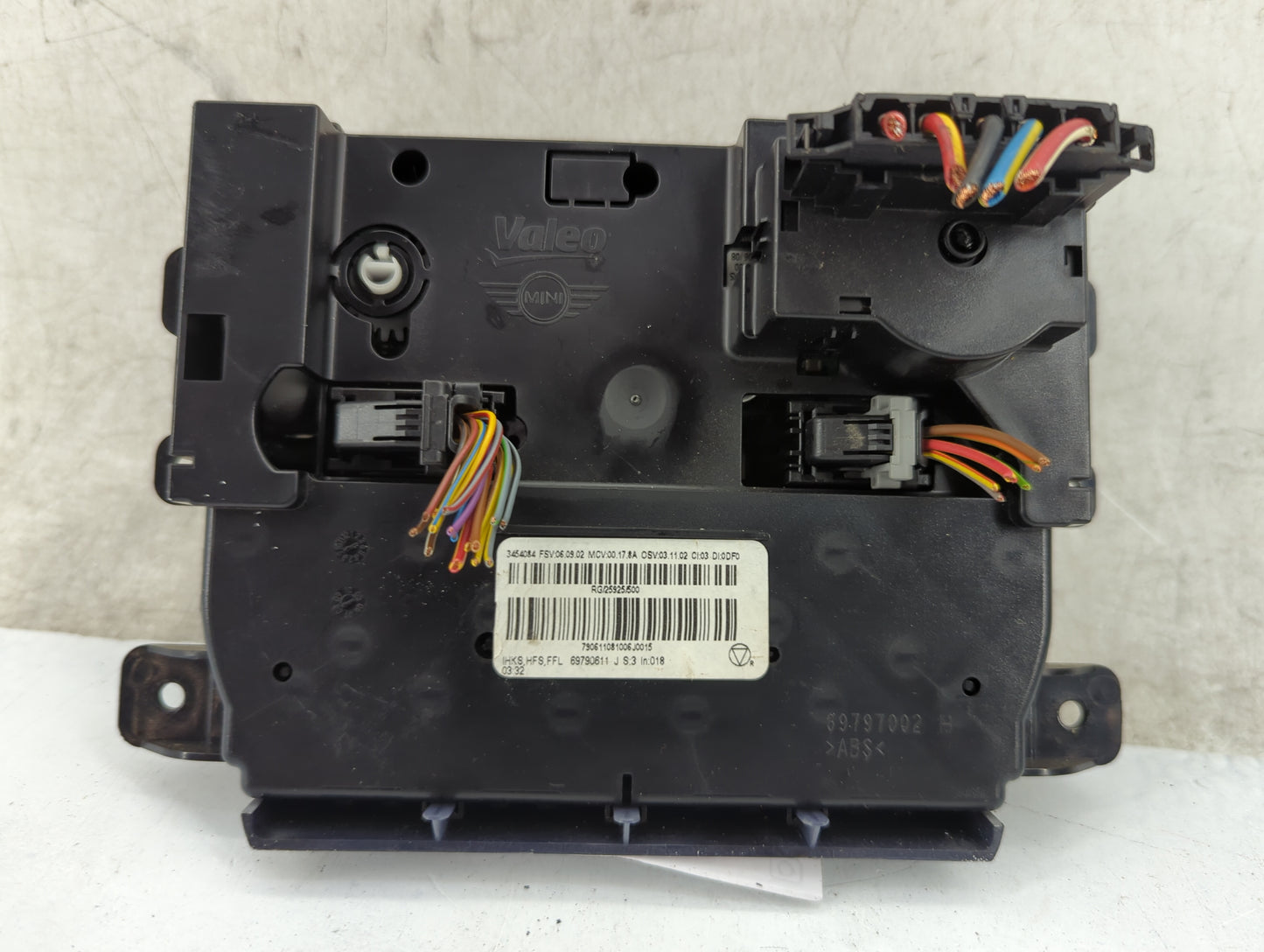 2008-2010 Mini Cooper Climate Control Module Temperature AC/Heater Replacement P/N:69790611 Fits Fits 2008 2009 2010 OEM Use