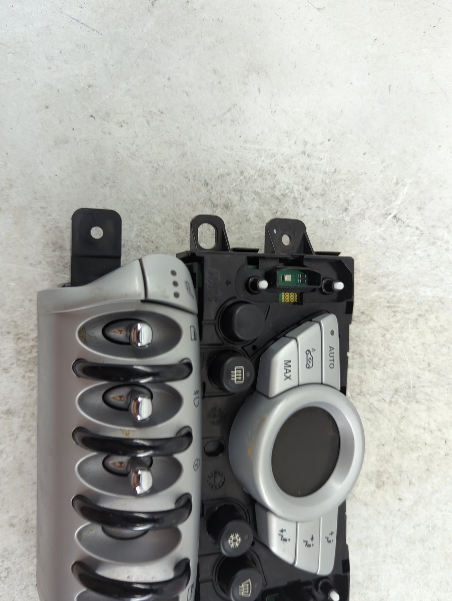 2008-2009 Mini Cooper Climate Control Module Temperature AC/Heater Replacement P/N:3454574 698106110100J0014 Fits Fits 2008 